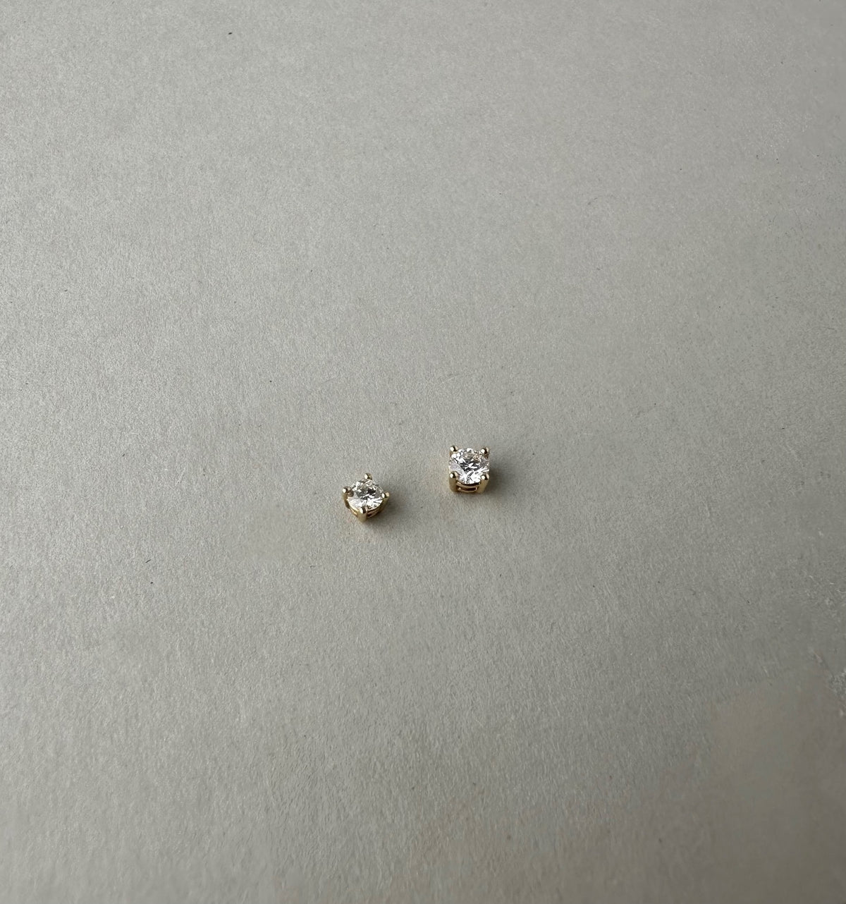 SI mono earring