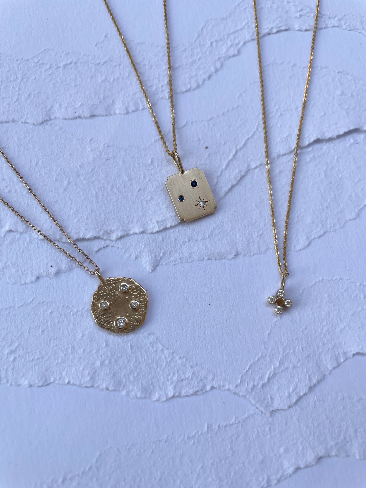 SIA NECKLACE